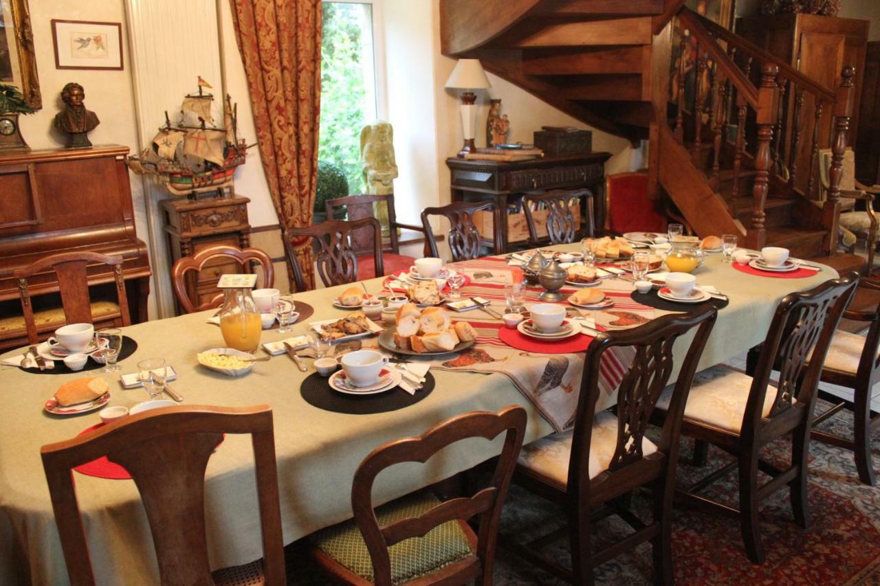 Manoir De Kerliviry Bed and Breakfast Cléder Eksteriør billede